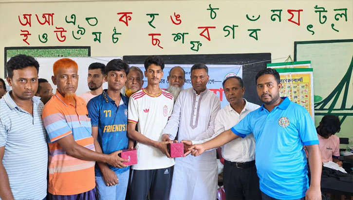 ধুনটে মানব সেবা ফাউন্ডেশনের শিক্ষার্থী আত্মউন্নয়ন সেমিনার অনুষ্ঠি